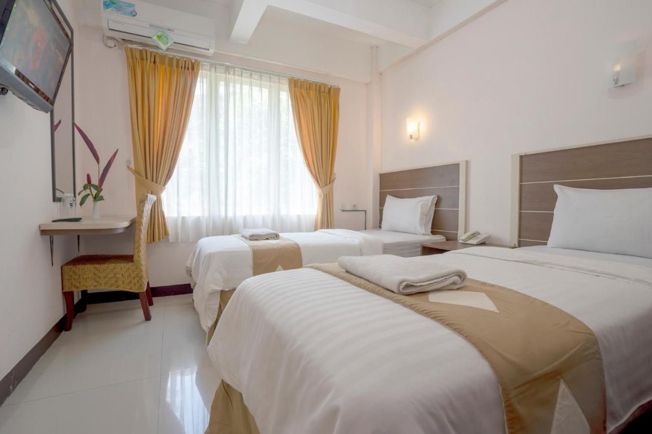 Dago'S Hill Hotel Bandung Exterior photo