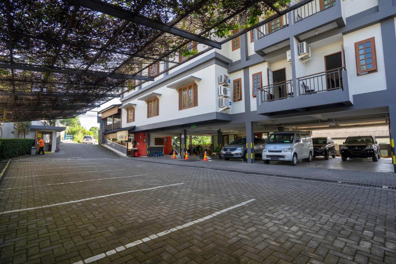 Dago'S Hill Hotel Bandung Exterior photo