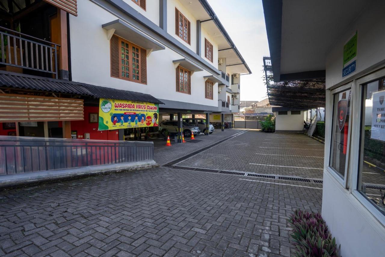 Dago'S Hill Hotel Bandung Exterior photo